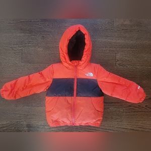 2T North Face Moondoggy Hoodie Puffer